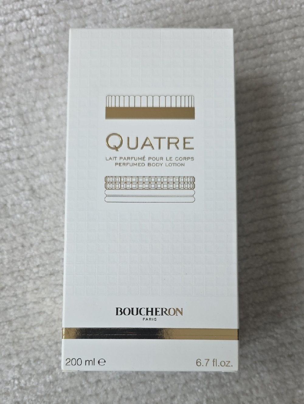 Boucheron Quatre Perfumed Body Lotion - White & Gold